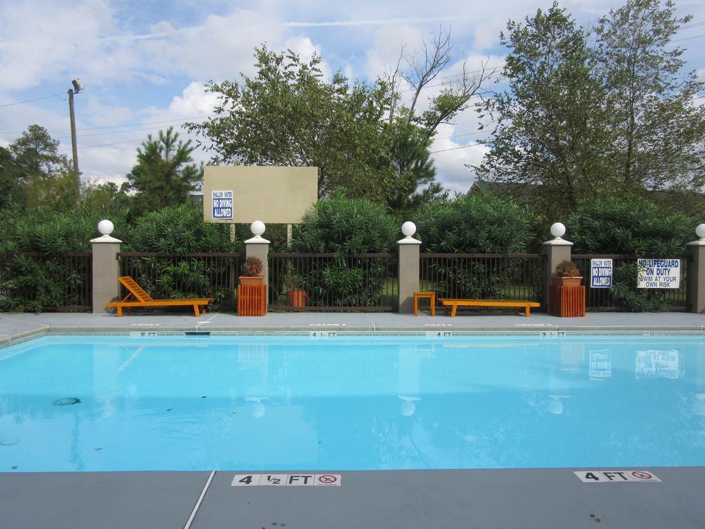 Baymont By Wyndham Columbia Fort Jackson Esterno foto